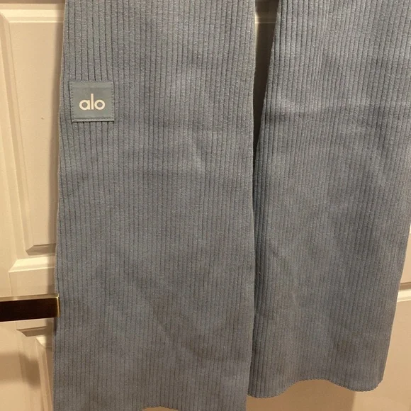 Denim knit high waist flare pant Celestial Blue/Dark Celestial Blue
Size XS - Picture 6 of 6